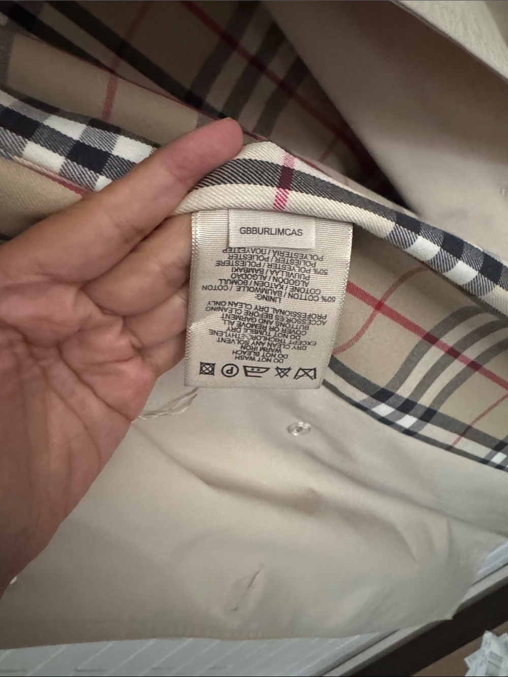 Burberry Kensington Trench Coat - Picture 9 of 15
